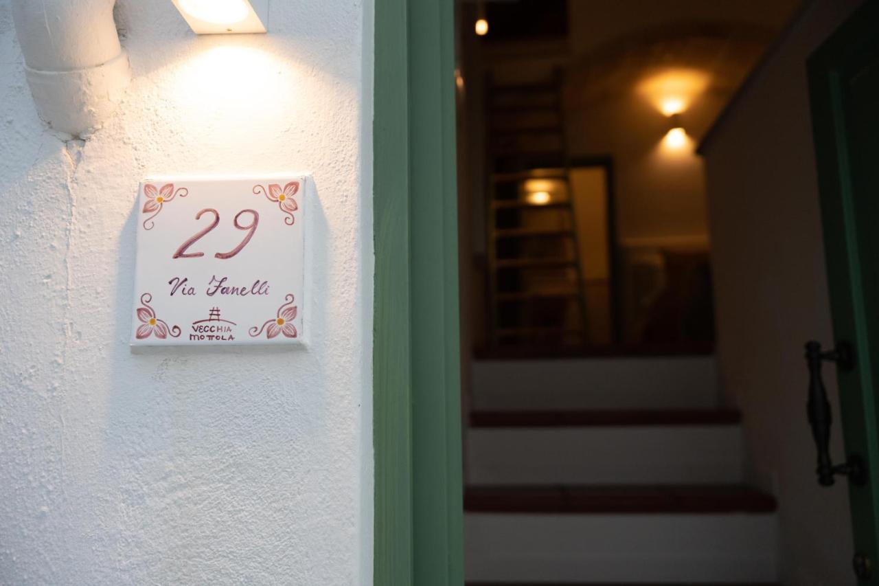 Vecchia Mottola Albergo Diffuso Bagian luar foto