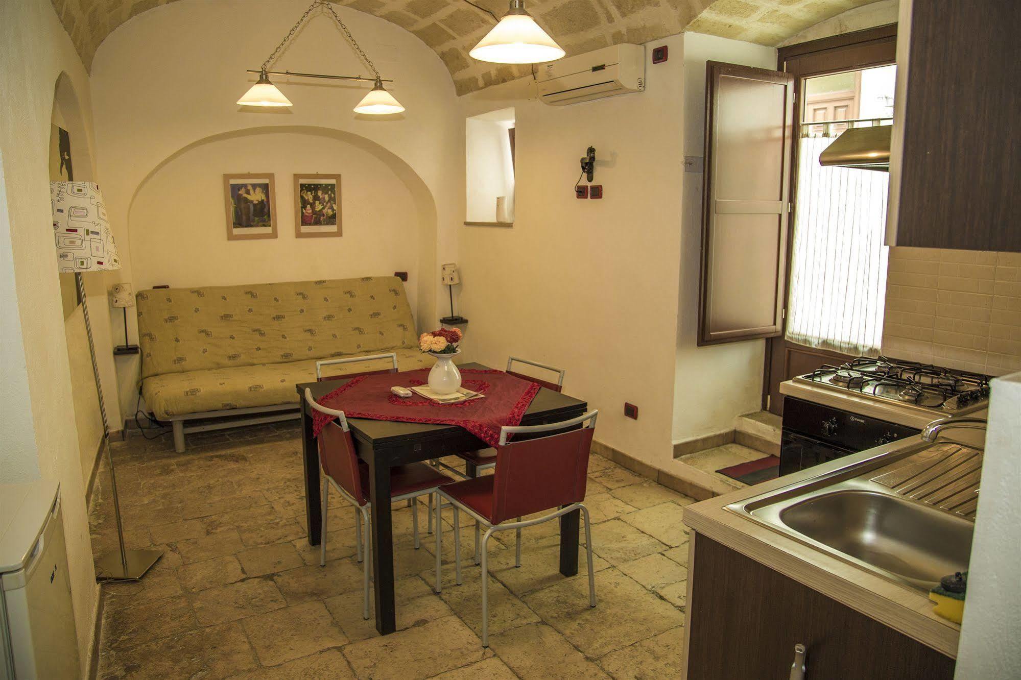 Vecchia Mottola Albergo Diffuso Bagian luar foto